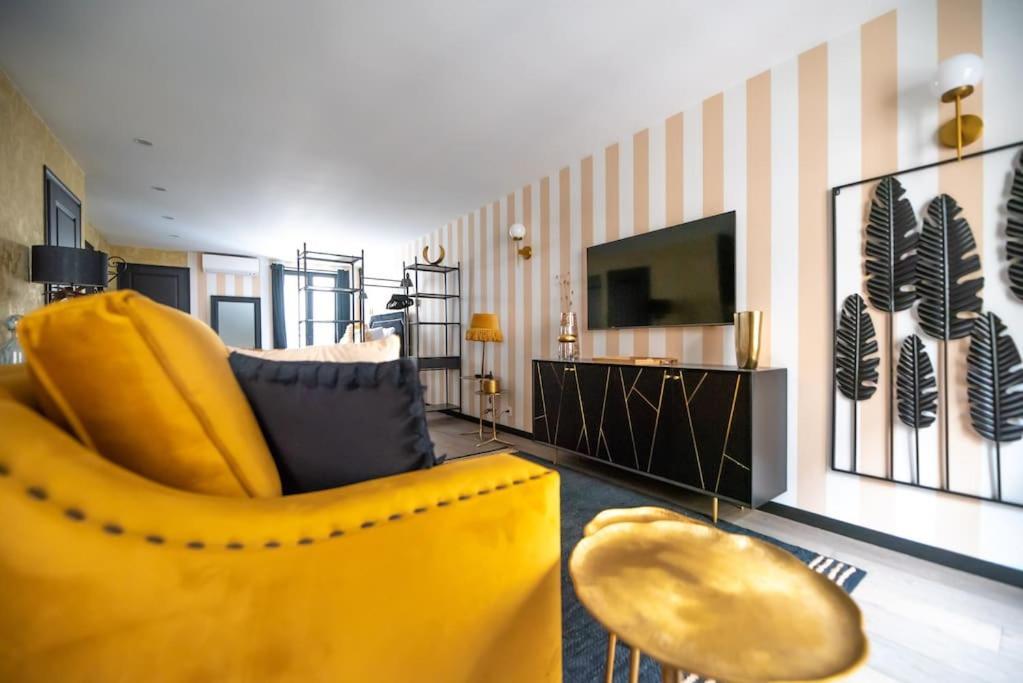 Monsieur Montmartre - Moulin Rouge Residence パリ エクステリア 写真