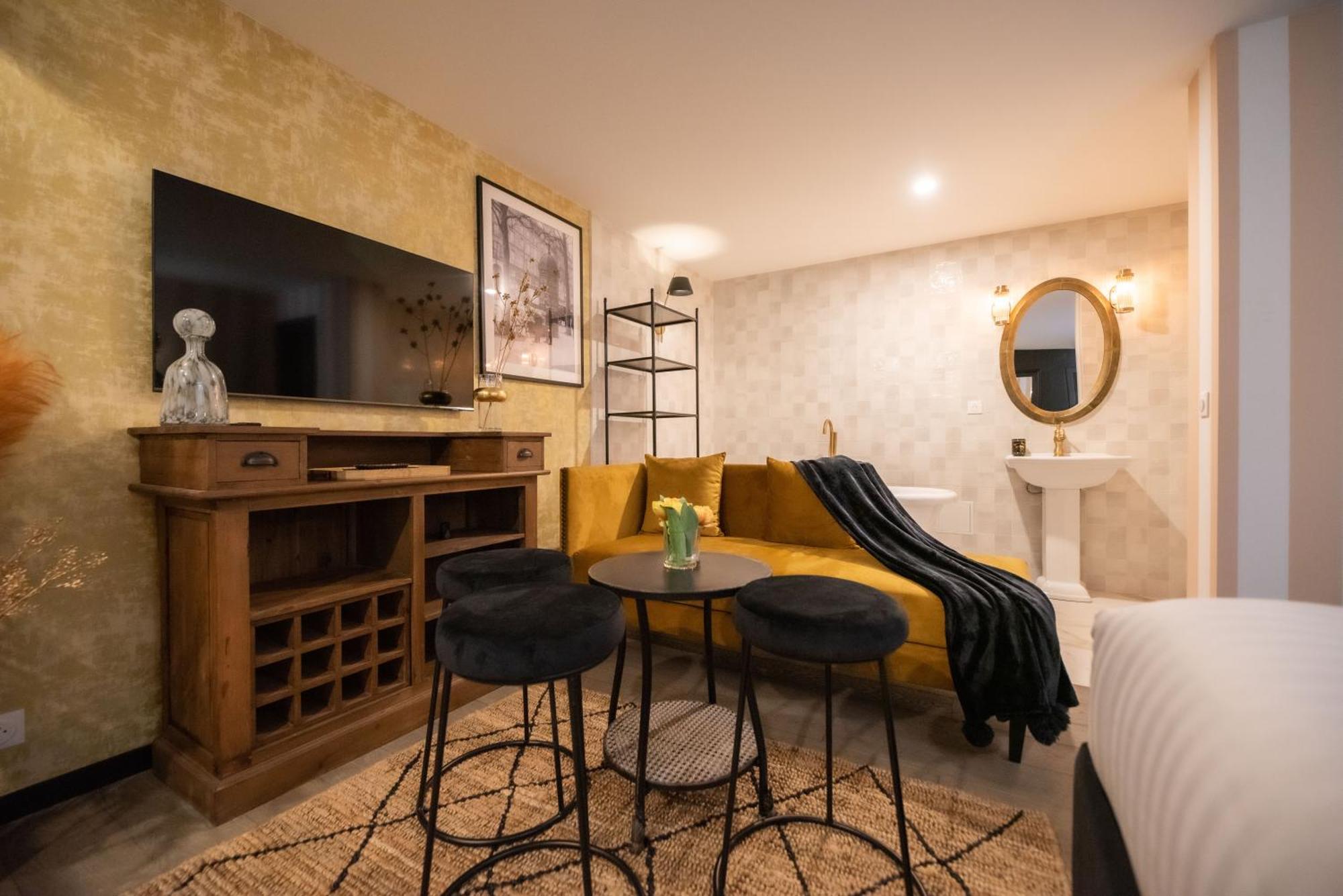 Monsieur Montmartre - Moulin Rouge Residence パリ エクステリア 写真